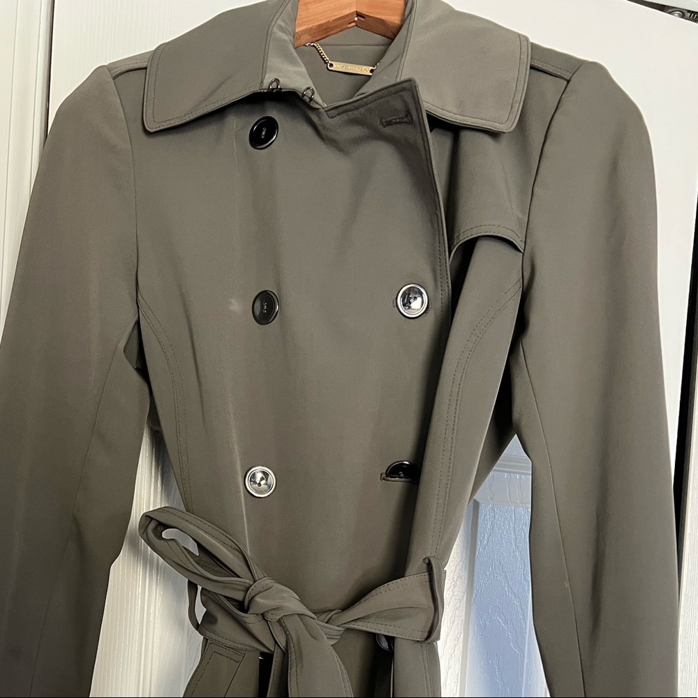 Almost new Trina Turk rain coat